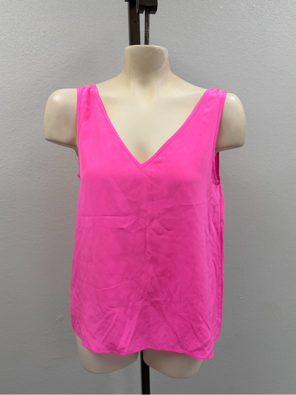 Lilly Pulitzer Neon Pink V-Neck Sleeveless Camisole